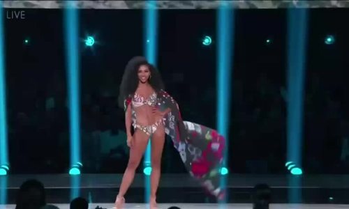 Hoa hậu Mỹ diễn áo tắm tại Miss Universe 2019