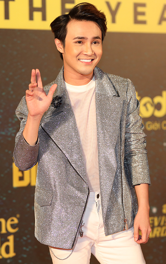 Helen Thanh Đào dự thảm đỏ