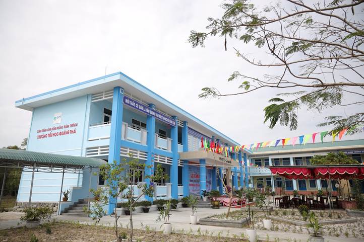 Trường Tiểu học Quảng Thái khang trang, theo đúng tiêu chuẩn quốc gia vừa được khánh thành và đưa vào hoạt động.