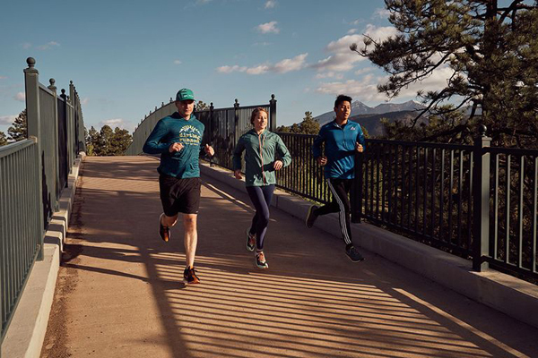 Chạy bộ khoa học, kết hợp dinh dưỡng đúng đem lại nhiều lợi ích cho sức khỏe. Ảnh: Runnersworld