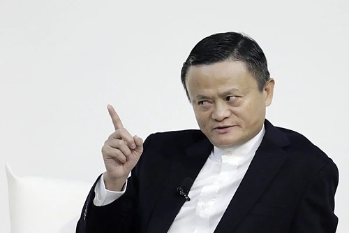 Jack Ma nói năm 2019 có nhiều khó khăn nhưng cũng chỉ là mới bắt đầu. Ảnh: Bloomberg
