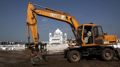 Một công trường xây dựng tại Ấn Độ. Ảnh: Reuters