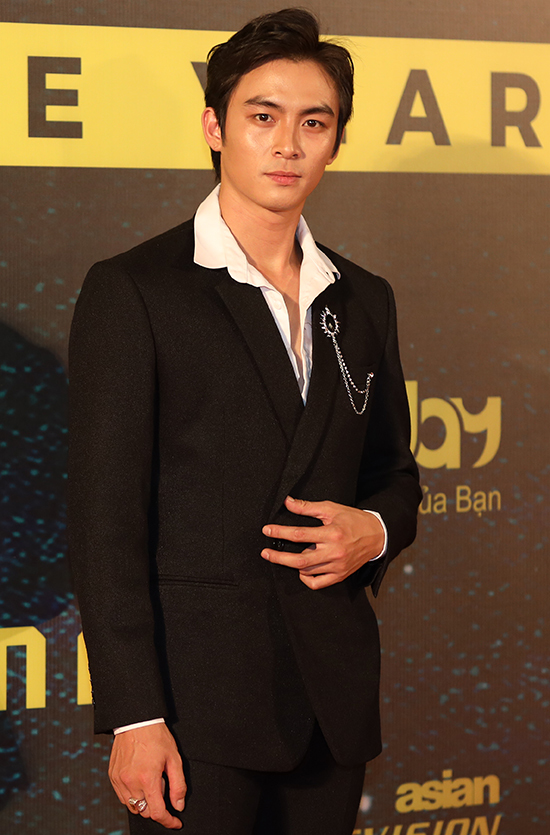 Helen Thanh Đào dự thảm đỏ