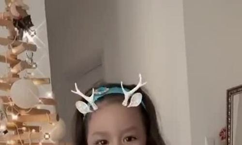 Lưu Hương Giang bất ngờ khi con út nhạc phim Frozen 2