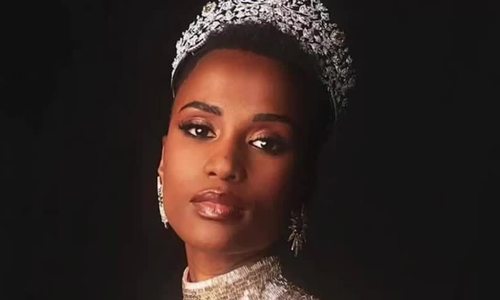 Màn trình diễn của Zozibini Tunzi tại chung kết Miss Universe 2019