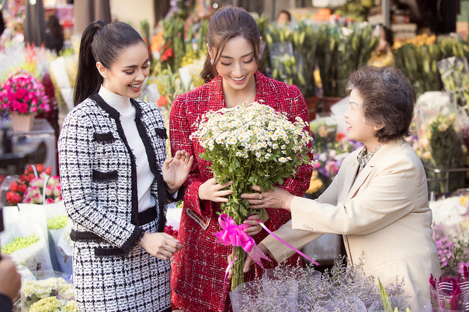 Lương Thùy Linh, Megan Young dạo Đà Lạt