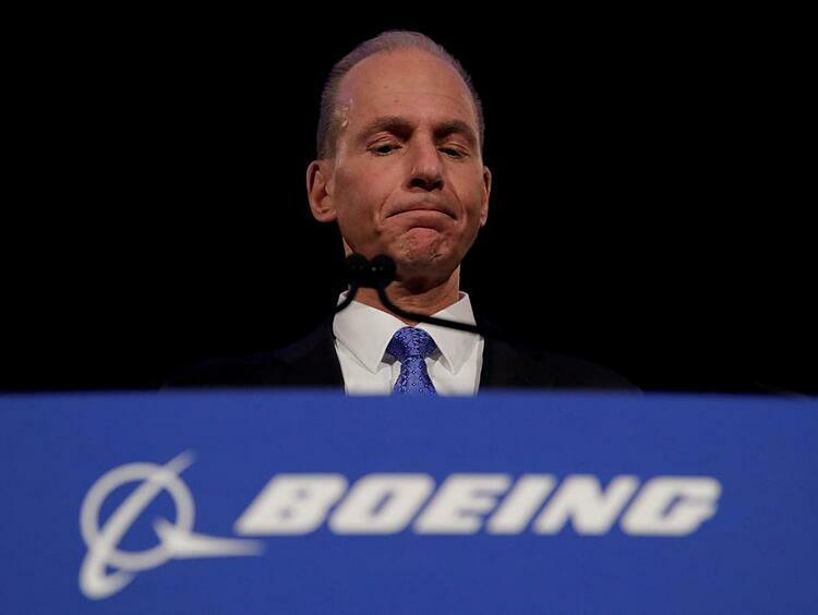 Cựu CEO Boeing Dennis Muilenburg. Ảnh: Reuters
