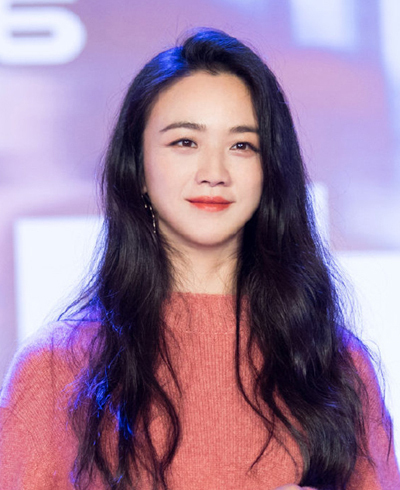 Thang Duy ở tuổi 40. Ảnh: Sina.