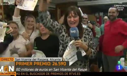 Trúng số khi đang dẫn truyền hình trực tiếp