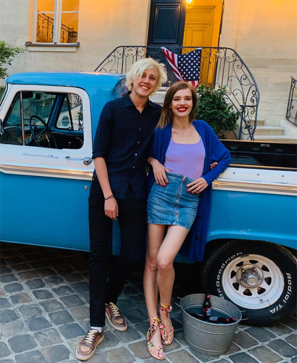 Dù đã là mẹ của 5 người con, Natalia vẫn thon thả, tươi trẻ và giữ vững ngôi vị siêu mẫu số một nước Nga. Cô được công chúng yêu mến với hình mẫu của một người mẹ luôn tràn đầy năng lượng và một ngôi sao luôn cống hiến hết mình cho các hoạt động thiện nguyện.