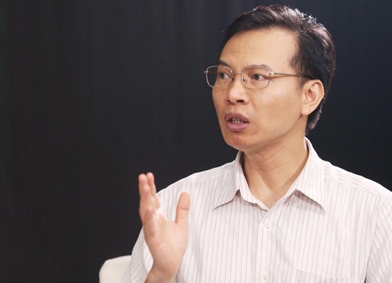 TS Trần Hữu Minh trong buổi phỏng vấn trực tuyến với VnExpress hồi tháng 5/2019. Ảnh: Gia Chính
