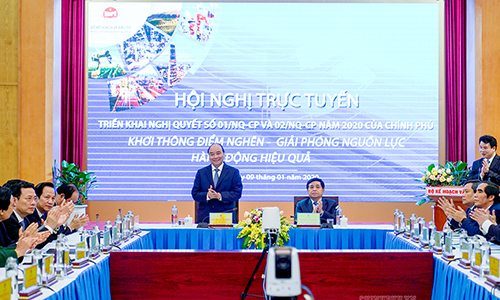 Thủ tướng Nguyễn Xuân Phúc tại hội nghị tổng kết ngành kế hoạch, đầu tư ngày 9/1. Ảnh: VGP