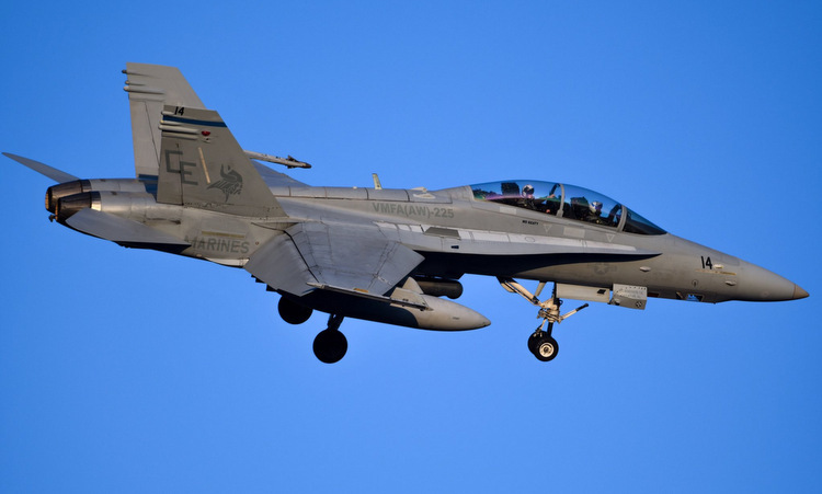 Tiêm kích F/A-18D của Phi đoàn số 225 hồi năm 2018. Ảnh: Twitter/Zapper119.