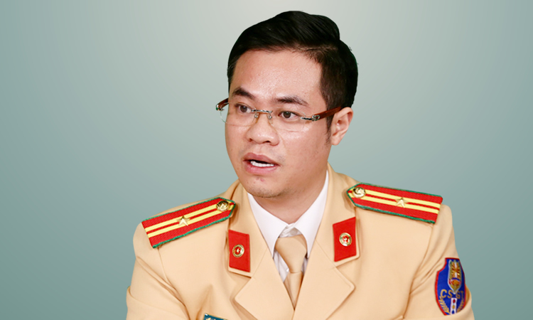 Thiếu tá Đào Việt Long,