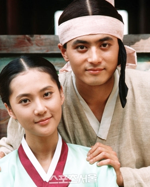 Năm 1993, Jang Dong Gun và Yum Jung Ah đóng vai tình nhân trong phim cổ trang Iljimae. 