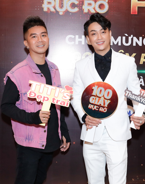 Nhạc sĩ Khánh Đơn mừng đàn em đăng quang mùa thứ hai chương trình 100 giây rực rỡ.
