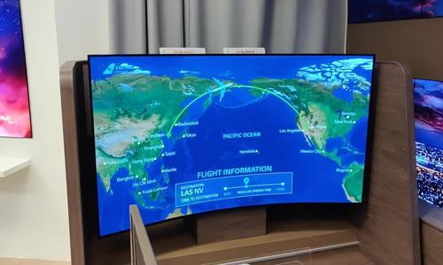 LG giới thiệu nguyên mẫu TV biến hình phẳng thành cong