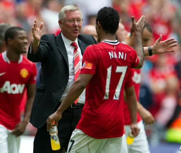 Sir Alex Ferguson biết cách quản lý cầu thủ một cách thoải mái. Ảnh: NG