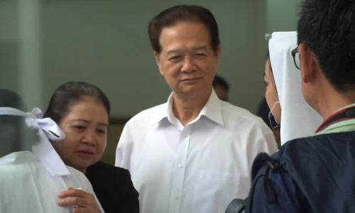 Nguyên thủ tướng Nguyễn Tấn Dũng viếng Nguyễn Chánh Tín