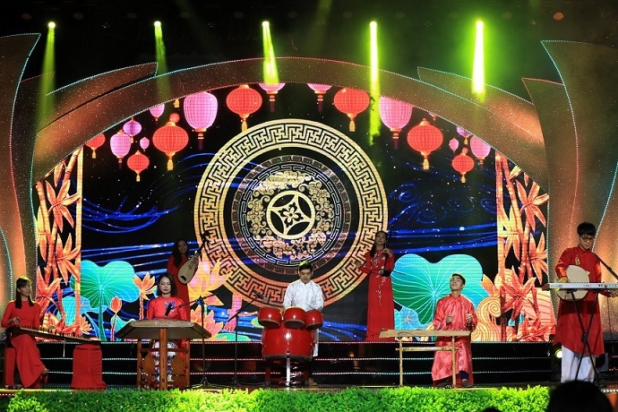 Noo Phước Thịnh, Hoàng Thùy Linh giành chiến thắng tại Mai Vàng 2020