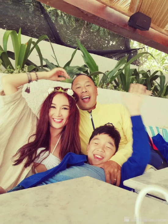 Cả gia đình bên nhau.
