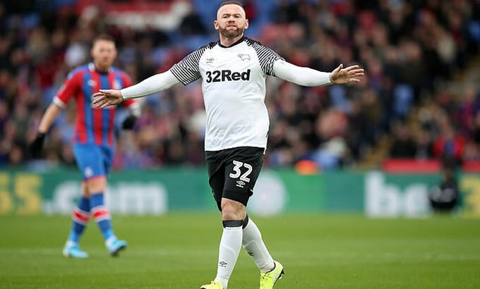 Rooney chơi tốt trong màu áo mới. Ảnh: Reuters