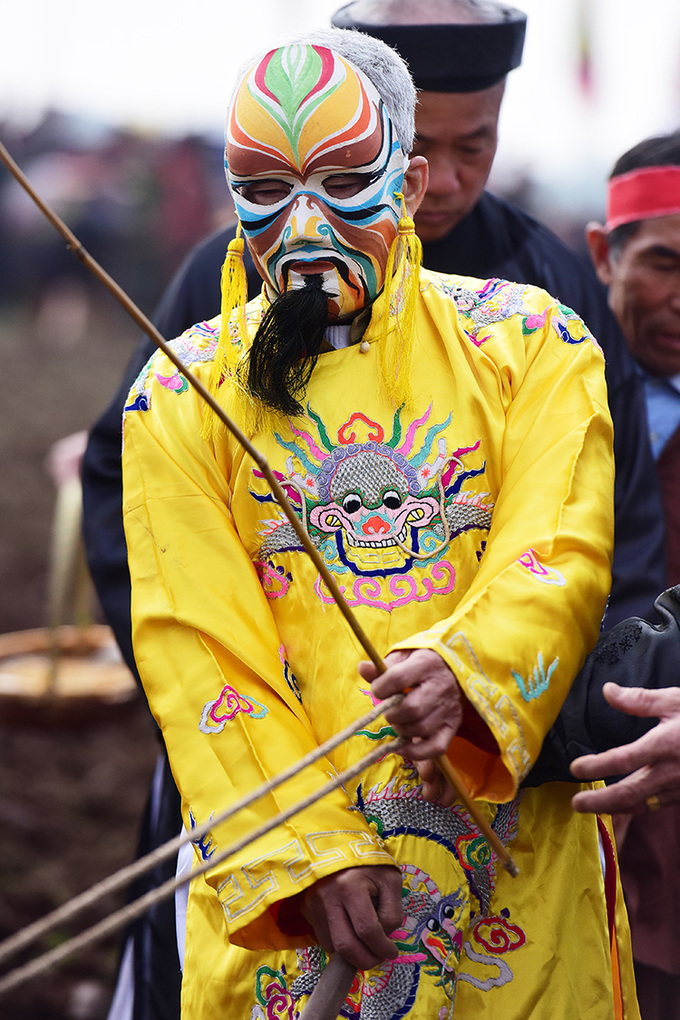 'Vua đi cày' trong lễ hội Tịch điền