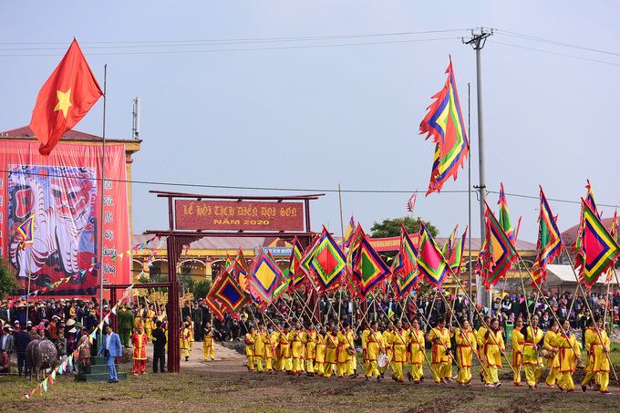 'Vua đi cày' trong lễ hội Tịch điền