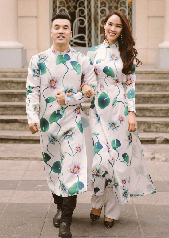 Vợ chồng Ưng Hoàng Phúc làm mẫu