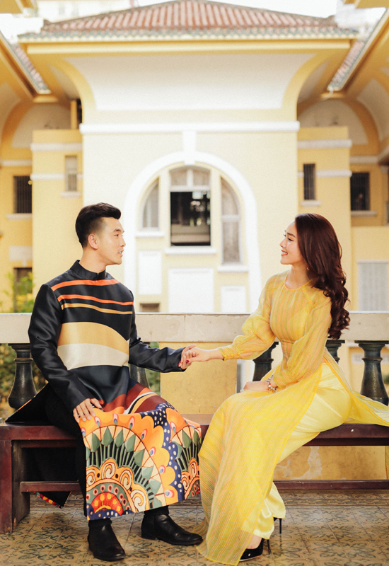 Vợ chồng Ưng Hoàng Phúc làm mẫu