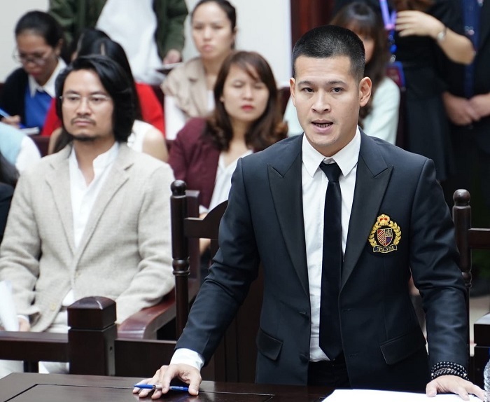 Đạo diễn Việt Tú tại phiên tòa phúc thẩm mở giữa tháng 11/2019. Ảnh: H.N.