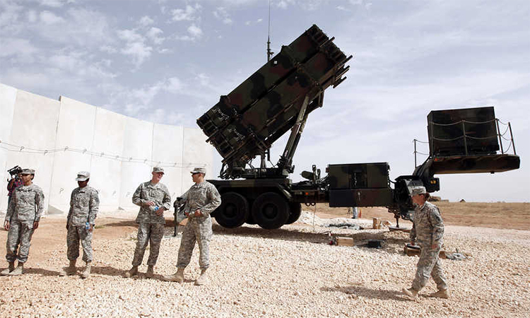 Tên lửa phòng không Patriot của Mỹ được triển khai ở Gaziantep, Thổ Nhĩ Kỳ tháng 10/2014. Ảnh: Reuters.