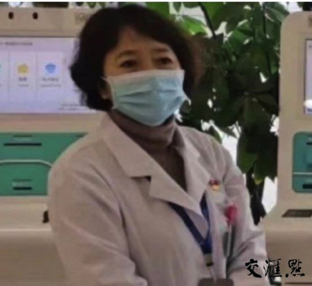 Trung Quốc công bố 1.716 nhân viên y tế đã nhiễm virus corona trong cuộc chiến sinh tử, chiếm 3,8% số ca bệnh cả nước - Ảnh 3.