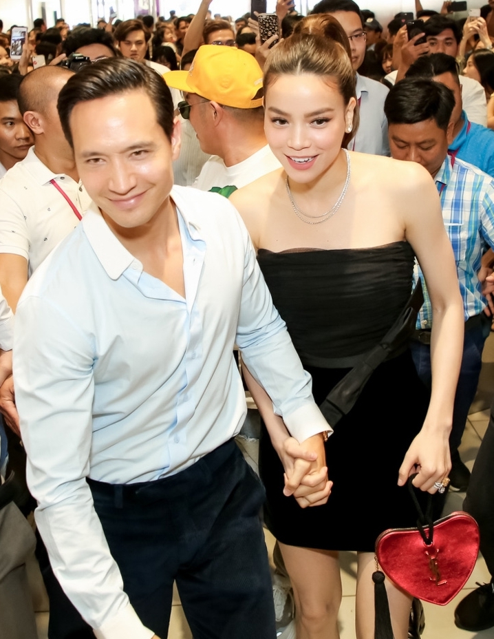 Nín thở với loạt nụ hôn, cảnh nóng của Hồ Ngọc Hà - Kim Lý