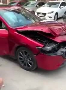 Thử nghiệm phanh tự động thất bại, Mazda3 đâm CX-5
