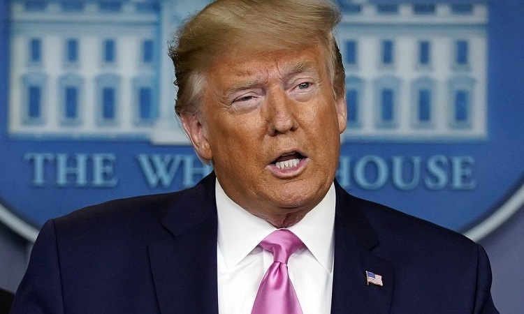 Tổng thống Trump tại cuộc họp báo ở Nhà Trắng hôm qua. Ảnh: AP.