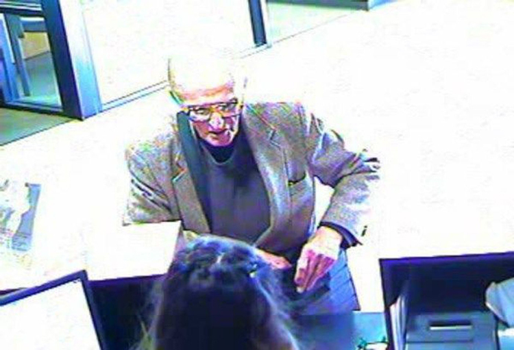 Lần cướp ngân hàng gần nhất của Robert là vào tháng 1/2018. Ảnh: Tucson Police Department.