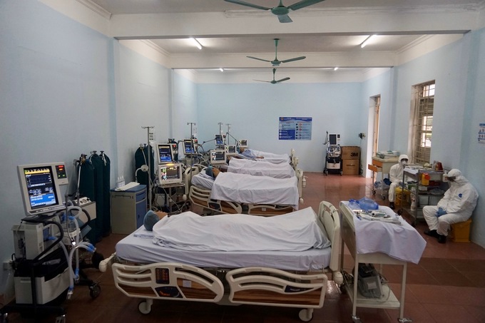 Bệnh viện dã chiến diễn tập đón người nhiễm nCoV