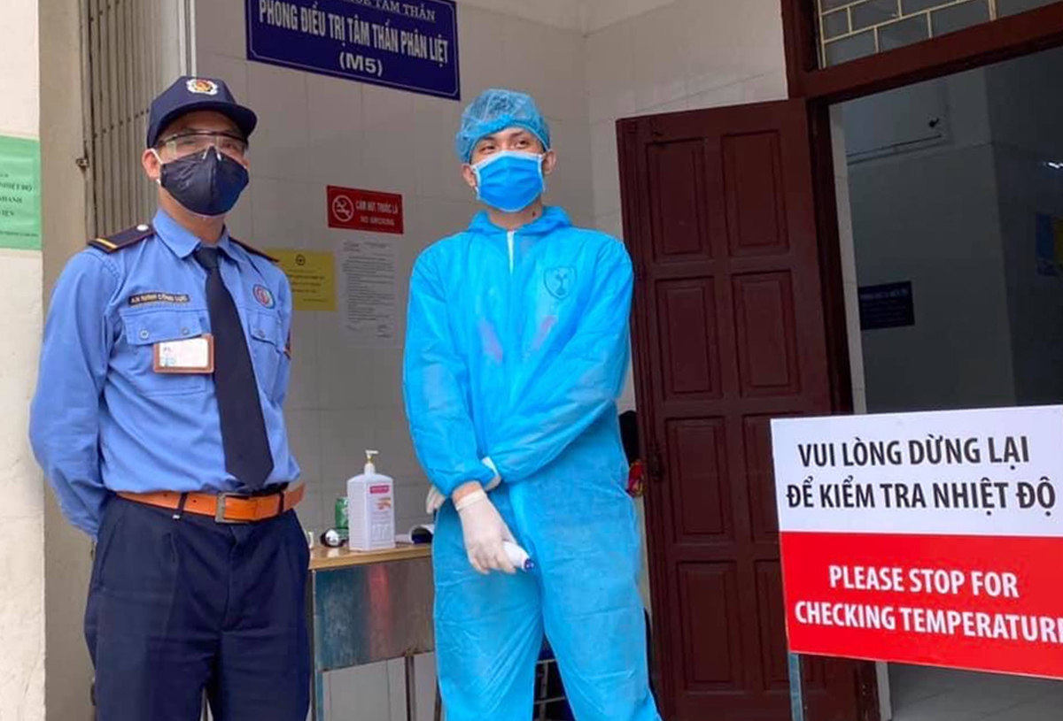 Gần 5.000 nhân viên, bệnh nhân Bạch Mai bắt buộc xét nghiệm nCoV