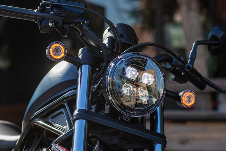 Rebel 2020 nâng cấp hệ thống chiếu sáng bằng đèn LED. Ảnh: Honda.