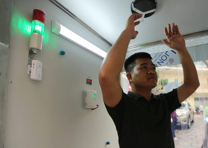 Máy khử khuẩn phòng Covid-19 của Việt Nam chế tạo thế nào?