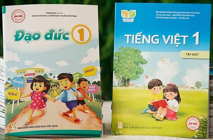 Sách Đạo đức và Tiếng việt lớp 1 của Nhà xuất bản Giáo dục Việt Nam. Ảnh: Thanh Hằng