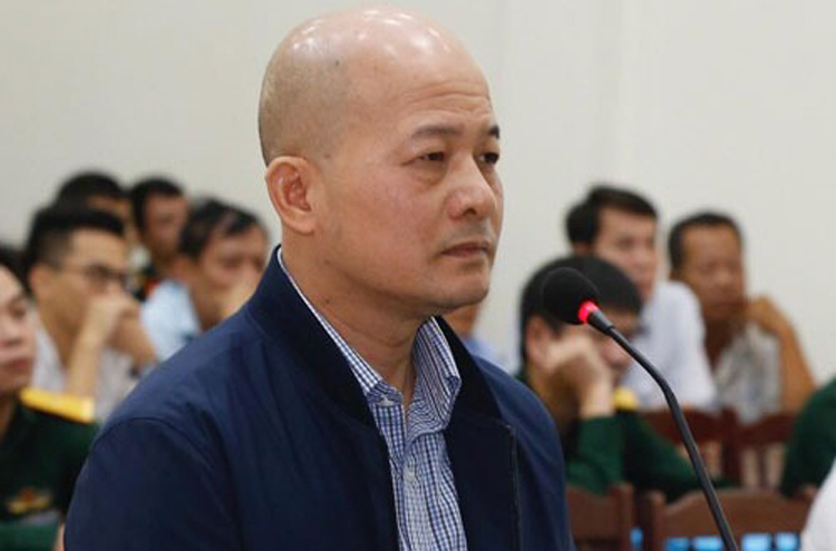 Đinh Ngọc Hệ trong lần ra tòa hồi tháng 11/2018 tại Hà Nội. Ảnh: Bá Đô.