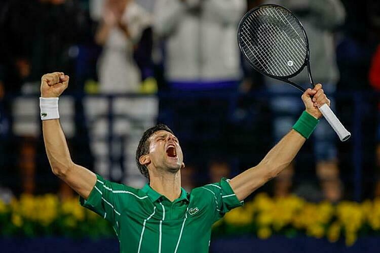 Djokovic mừng chức vô địch thứ năm tại Dubai. Ảnh: Tennis World.