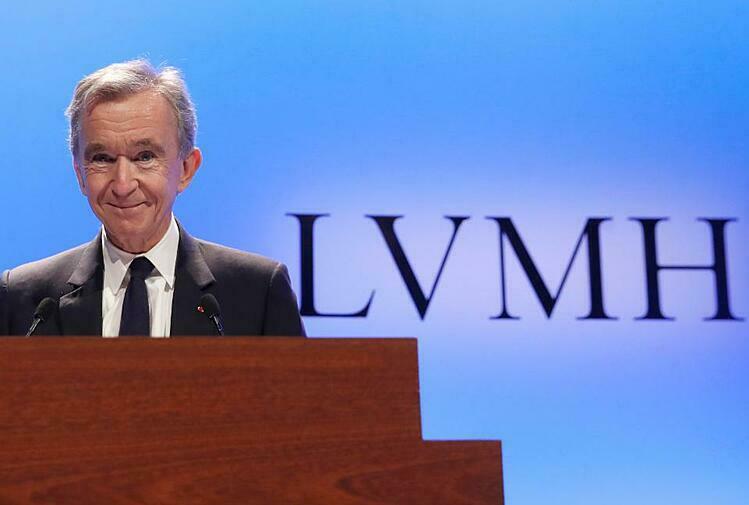 Ông chủ LVMH Bernard Arnault hiện giàu nhất châu Âu. Ảnh:AP