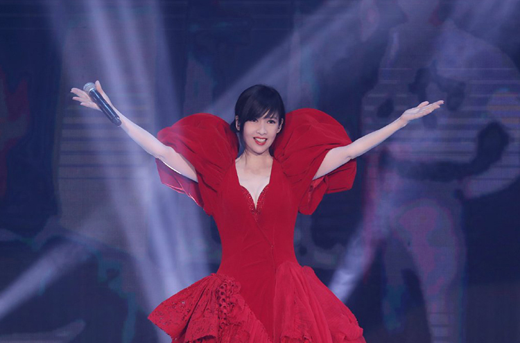 Châu Huệ Mẫn ở tuổi ngoài 50.