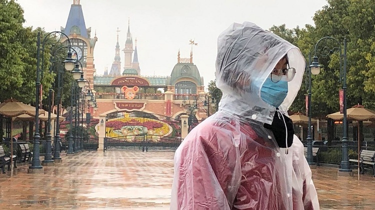 Disneyland Thượng Hải đóng cửa. Ảnh: CNN.