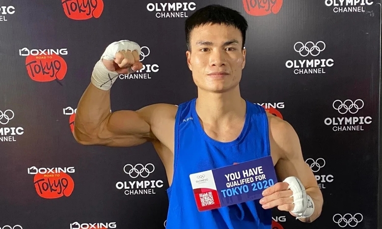 Nguyễn Văn Đương giành tấm vé lịch sử dự Olympic cho boxing Việt Nam.