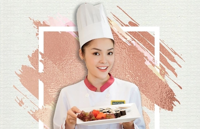 Vào vai đầu bếp của phim Tiệm ăn dì ghẻ, Dương Cẩm Lynh quay phim trong bối cảnh nhà hàng cao cấp, có dịp tiếp xúc và nếm nhiều món ngon. 