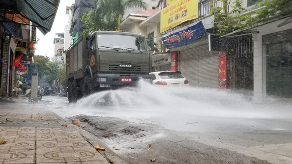 Bệnh nhân nhiễm COVID-19 thứ 21 đã tiếp xúc ít nhất 96 người - Ảnh 2.